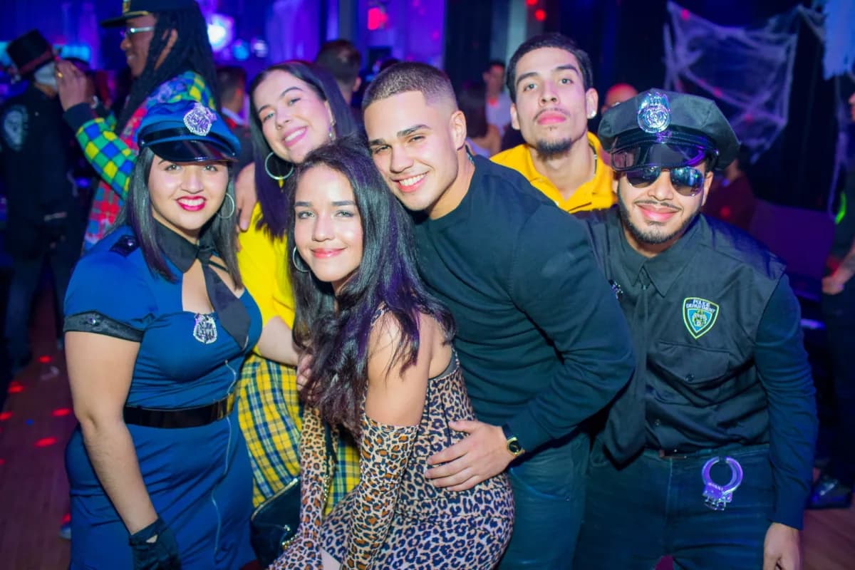 Viva Saturdays Halloween Edition